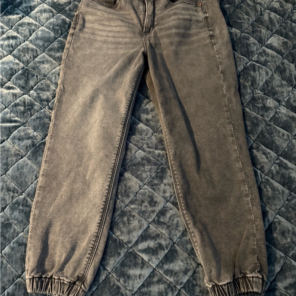 Women's Gray Joggers AE